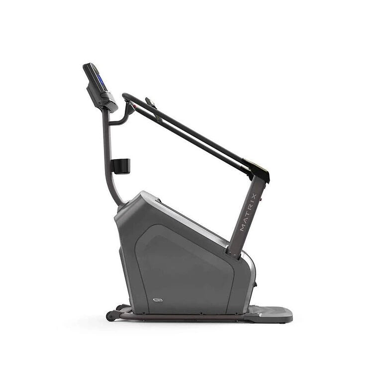 Hochwertige Matrix ClimbMill C50 Treppensteiger-Maschine mit robustem Design, breiten rutschfesten Stufen und einer intuitiven LCD-Konsole für effektives Cardiotraining.