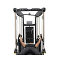  Force USA Functional Trainer mit verstellbaren Kabelzügen und robustem Rahmen für vielseitige Trainingsoptionen.