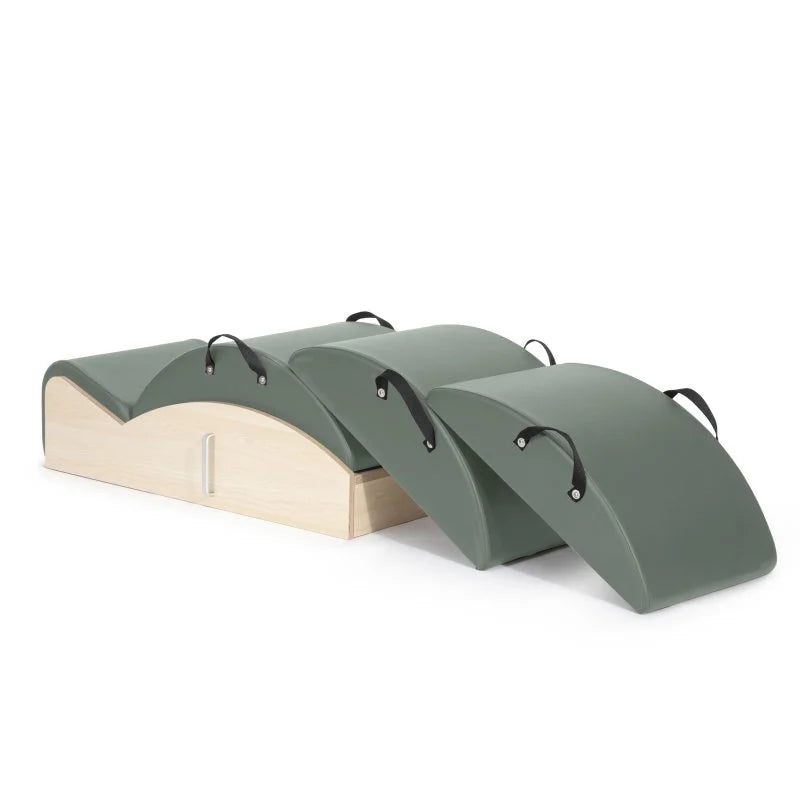 Elina Pilates Spine Corrector 3-in-1 with three interchangeable arches, aluminum handles and non-slip surface for versatile Pilates training.
